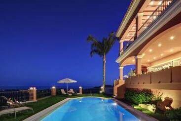 호텔 The Marbella Heights Boutique
