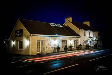 هتل The Plough Inn