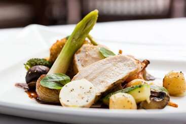 هتل The Plough Inn