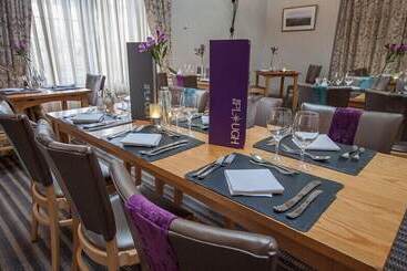 هتل The Plough Inn