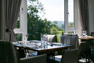 هتل The Plough Inn