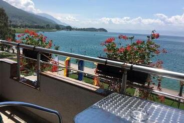 هتل Tino  Ohrid