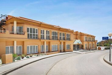 Ramada Hotel & Suites By Wyndham Costa Del Sol