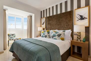 Ramada Hotel & Suites By Wyndham Costa Del Sol