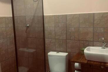 پانسیون Iguassu Eco Hostel   Iguassuecohostel   Eco Suítes