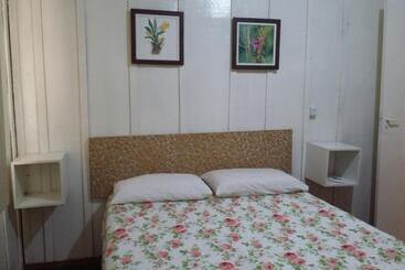 پانسیون Iguassu Eco Hostel   Iguassuecohostel   Eco Suítes