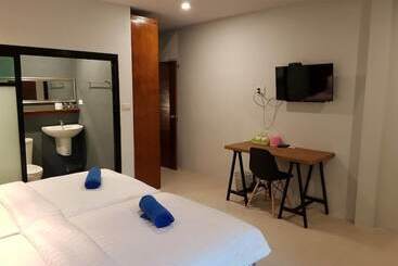 هتل Anattaya Holiday Home