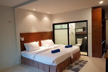 هتل Anattaya Holiday Home