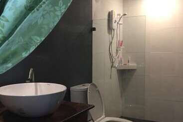 هتل Anattaya Holiday Home