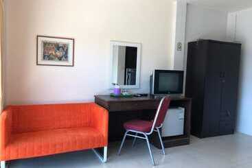 هتل Anattaya Holiday Home