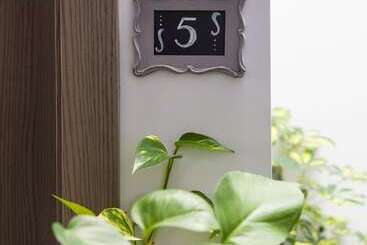 هتل De Rohan B&b