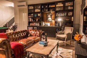 هتل De Rohan B&b