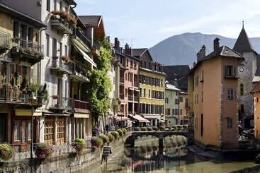 Aparthotel Adagio Annecy Centre