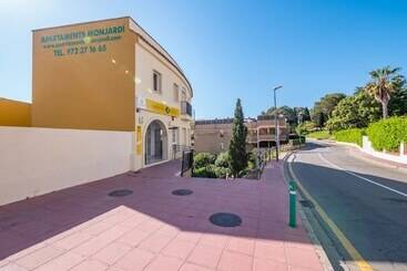 Apartaments Monjardí