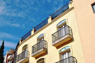 Apartaments Monjardí