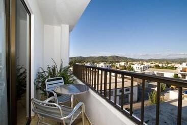 Hostal Can Jurat