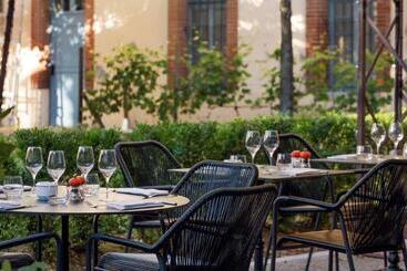 هتل Abbaye Des Capucins Spa & Resort