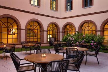 هتل Abbaye Des Capucins Spa & Resort
