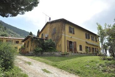 هتل Agriturismo La Grotta