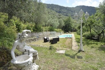 هتل Agriturismo La Grotta