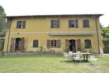 هتل Agriturismo La Grotta