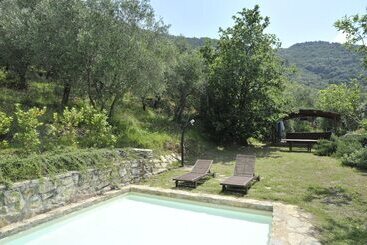 هتل Agriturismo La Grotta