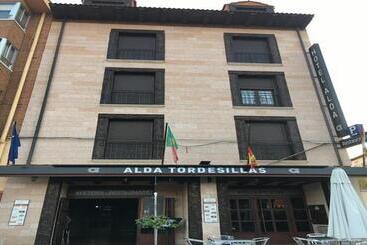 هتل Tordesillas