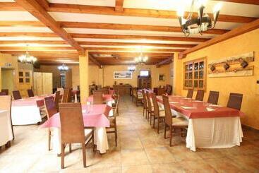 فندق Tordesillas
