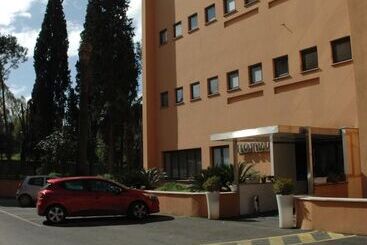 هتل Garden Area Roma Eur