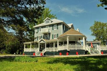 هتل Auberge Beausejour