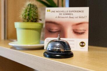 هتل B&b Hôtel Angers Parc Expos