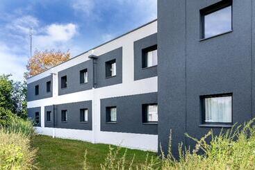 هتل B&b Hôtel Angers Parc Expos