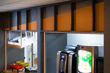 هتل B&b Hôtel Angers Parc Expos