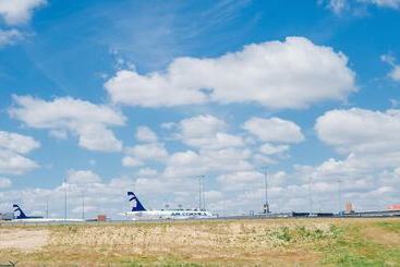 Dc Hotel Charleroi Airport