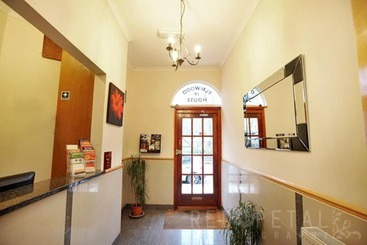 هتل Elmwood