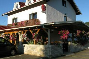 هتل Guesthouse Fortuna