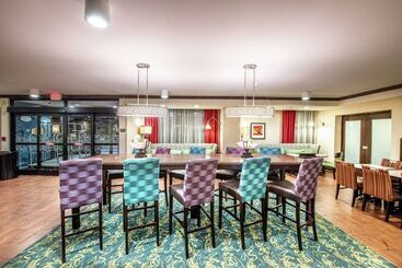هتل Hampton Inn Ashevilletunnel Rd