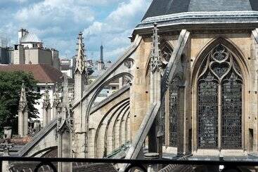 هتل Henri Iv Rive Gauche