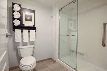 هتل Homewood Suites By Hilton   Asheville