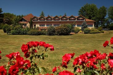 هتل Hôtel Le Clos Roussillon