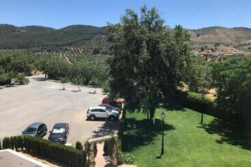هتل Los Dolmenes