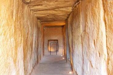 هتل Los Dolmenes