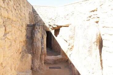هتل Los Dolmenes