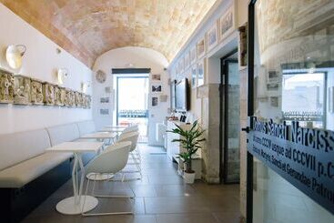 هتل Museu Llegendes De Girona