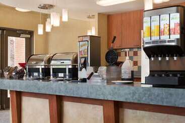 هتل Ramada By Wyndham Nanaimo