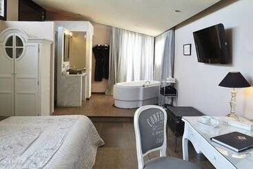 هتل روستایی El Racó De Madremanya   Adults Only