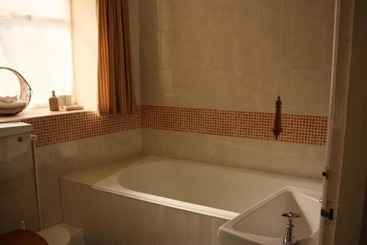هتل The Horseshoe Guesthouse