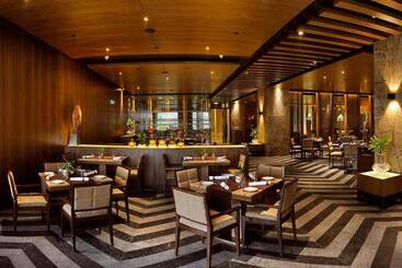 호텔 The Lalit New Delhi