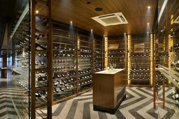 호텔 The Lalit New Delhi