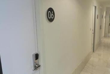 هتل Toctoc Rooms